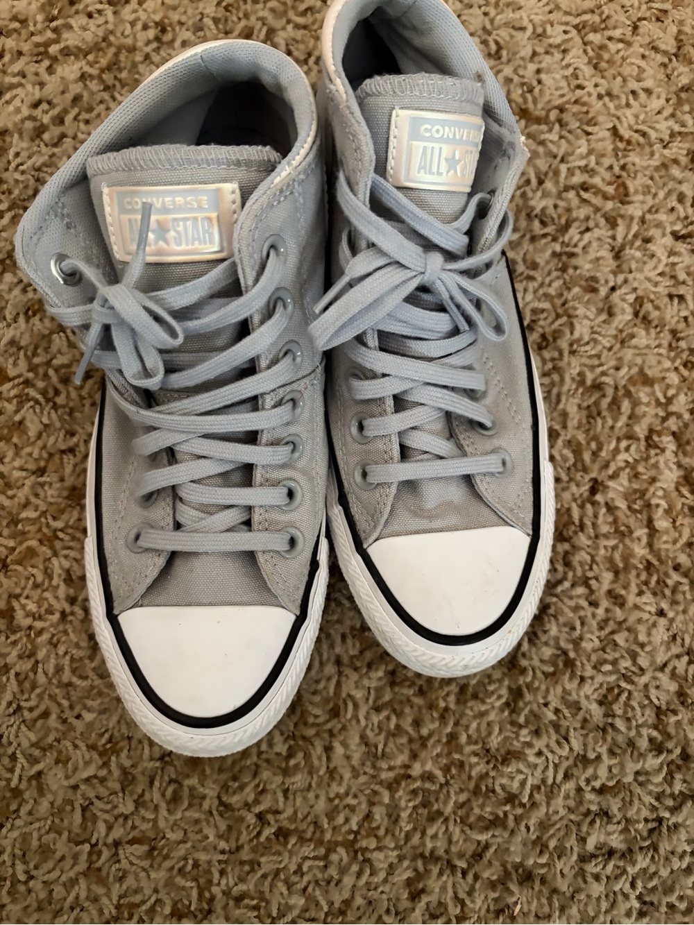 Women/ Big girls Converse Light Gray Mid Top Sneakers, size 6.5
